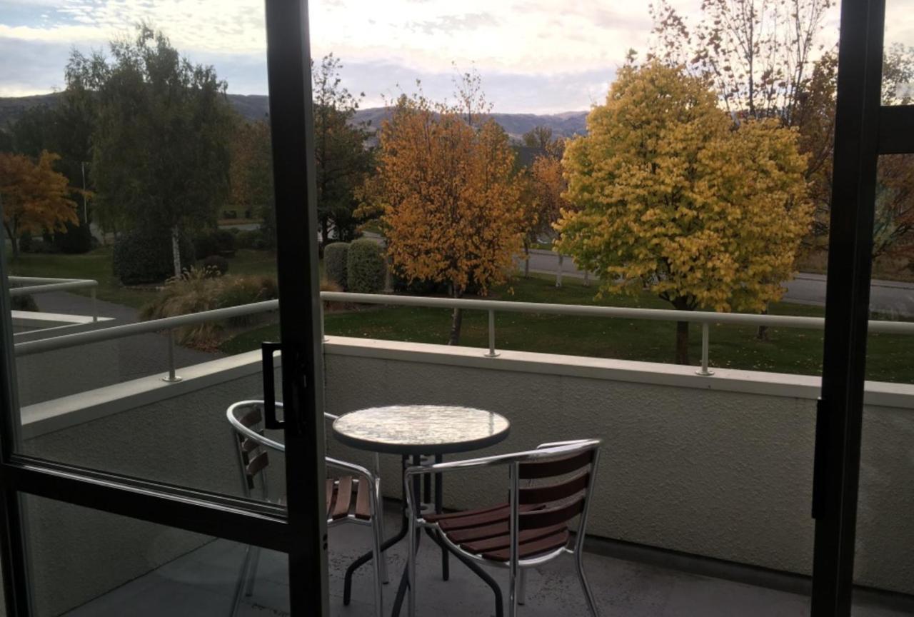 Motel Colonial Manor 4*